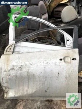 Toyota Corolla Sol Ön Kapı çıkma parça