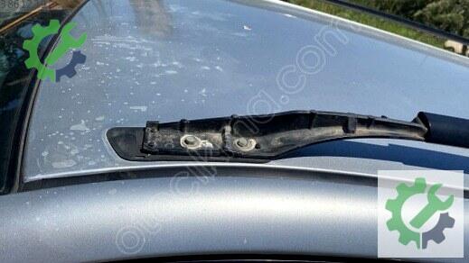Toyota Corolla Ön Tavan Çıtası 2003-2006 çıkma parça