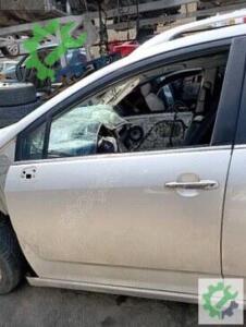 TOYOTA COROLLA VERSO SOL ÖN KAPI