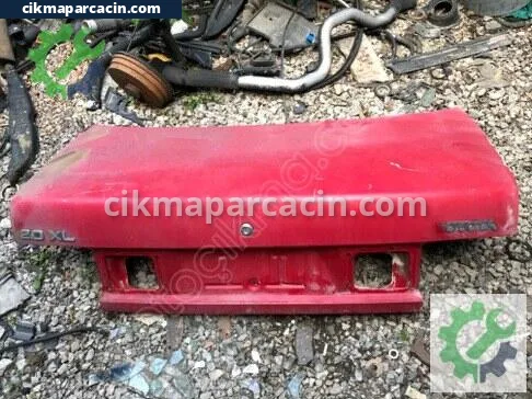 Toyota Corona Bagaj Kapağı çıkma parça