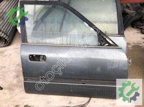 Toyota Corona Sağ Ön Kapı çıkma parça