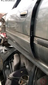Toyota Corona Sol Ön Kapı çıkma parça