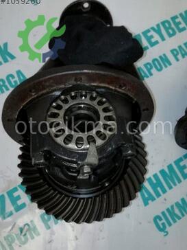 Toyota Hiace Defransiyel çıkma parça