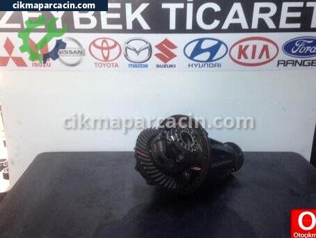 Toyota Hilux Defransiyel çıkma parça