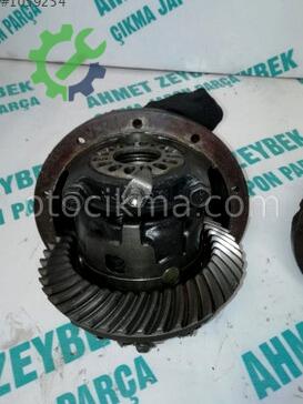 Toyota Hilux Defransiyel çıkma parça