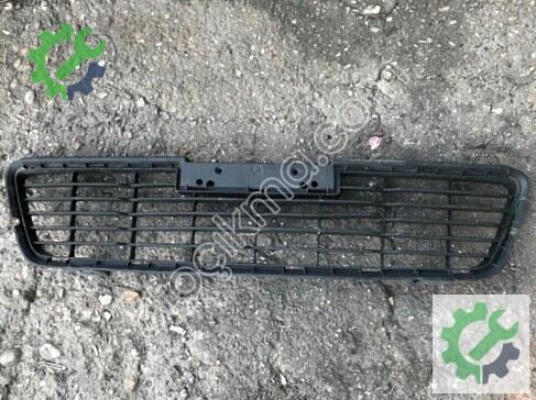Toyota Hilux Tampon Izgarası çıkma parça