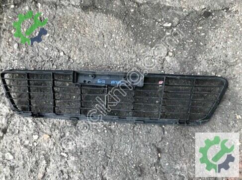 Toyota Hilux Tampon Izgarası 2015-2019 çıkma parça