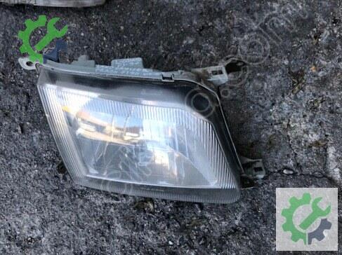 Toyota Land Cruiser Sağ Ön Far 1996-2002 çıkma parça