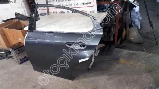 Toyota Corolla Sol Arka Kapı çıkma parça