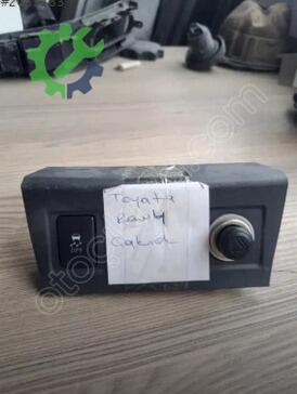 Toyota RAV4 Çakmaklık çıkma parça