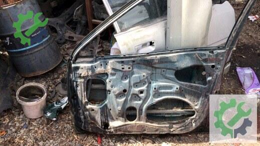 Toyota Starlet Sağ Ön Kapı çıkma parça