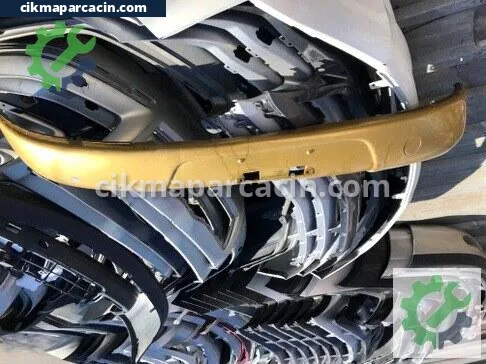 Toyota Yaris Ön Tampon çıkma parça