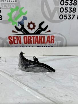 Toyota Yaris Ayna Sinyali 640100103 çıkma parça