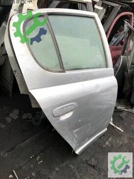 Toyota Yaris Sağ Arka Kapı 2000-2005 çıkma parça