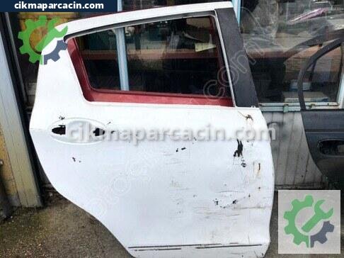 Toyota Yaris Sağ Arka Kapı çıkma parça