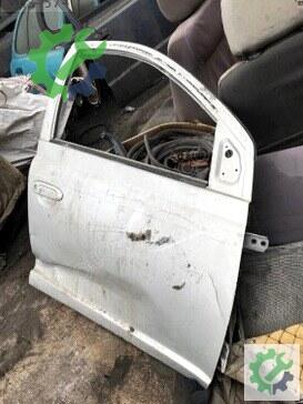 Toyota Yaris Sağ Ön Kapı 2000-2005 çıkma parça