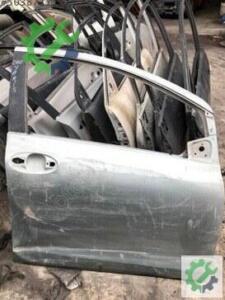 Toyota Yaris Sağ Ön Kapı 2006-2011