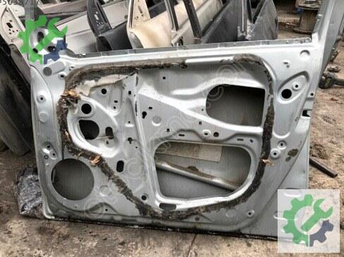 Toyota Yaris Sağ Ön Kapı 2006-2011 çıkma parça