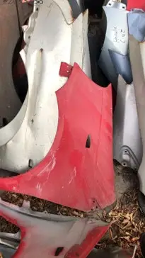 Toyota Yaris Sol Ön Çamurluk 2000-2005 çıkma parça