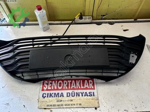 Toyota Yaris Tampon Izgarası çıkma parça