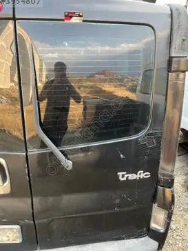 Renault Trafic Kapı Camları çıkma parça