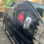 Renault Trafic 2 sağ ön kapı siyah renk