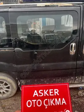 Renault Trafic Kapı çıkma parça