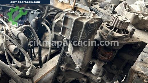 Volkswagen Transporter Direksiyon Pompası çıkma parça