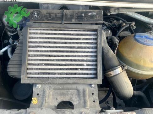 Volkswagen Transporter Intercooler Radyatörü çıkma parça