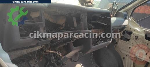 Volkswagen Transporter Göğüs çıkma parça