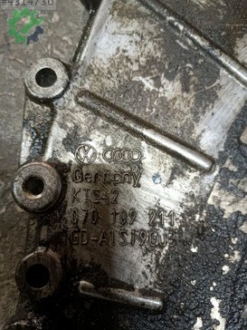 Volkswagen Transporter Triger Kapağı 070109211 çıkma parça