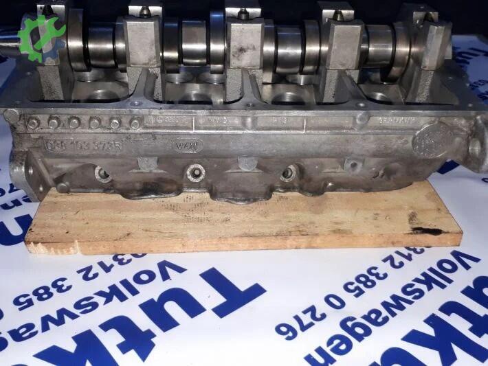 Volkswagen Passat Silindir Kapak çıkma parça