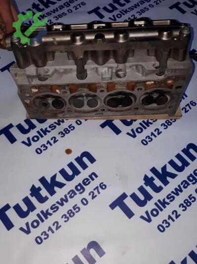 Volkswagen Passat Silindir Kapak çıkma parça