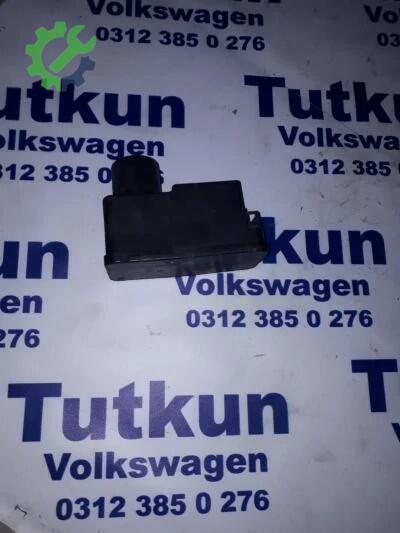 Volkswagen Polo Merkezi Kilit Pompası çıkma parça