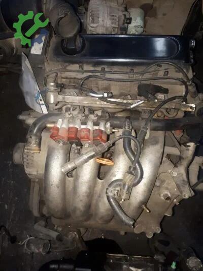 Audi A4 Motor Beyni çıkma parça