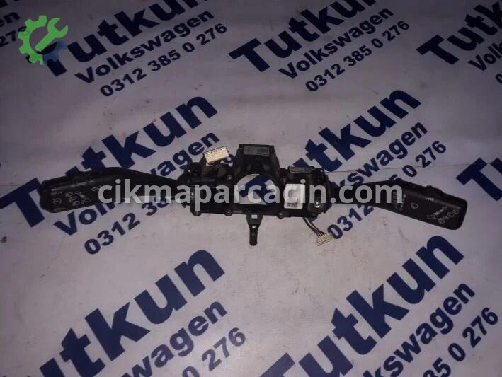 Volkswagen Tiguan Sinyal Kolu çıkma parça