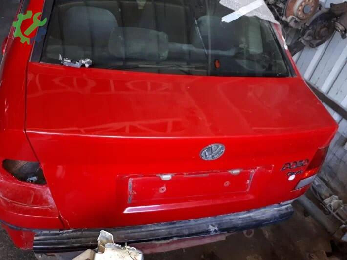 Volkswagen Polo Bagaj Kapağı çıkma parça