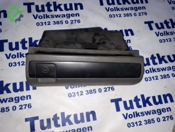 Volkswagen Transporter Torpido Kapağı çıkma parça