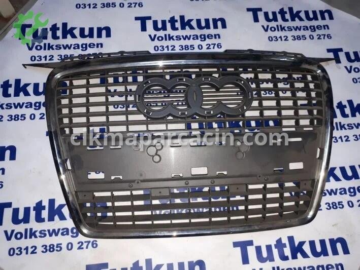 Audi A4 Ön Panjur çıkma parça