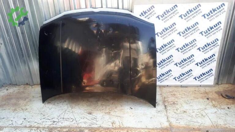 Volkswagen Golf Ön Kaput çıkma parça