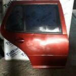 VW GOLF 4 1997-2004 MODEL KIRMIZI RENKTE HATASIZ SAĞ ARKA KAPI