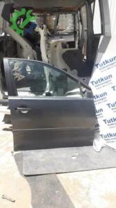 VW POLO 2002-2009 MODEL KOYU GRİ SAĞ ÖN KAPI