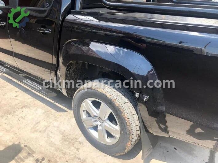 Volkswagen Amarok Sol Arka Çamurluk çıkma parça