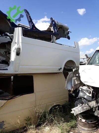 Volkswagen Transporter Sol Konsol çıkma parça