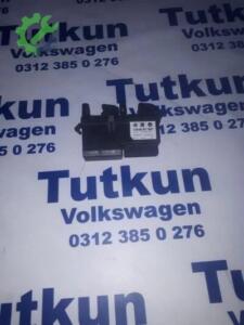 3B4959793 VW PASSAT 1997-2000 4LÜ CAM DÜĞMESİ