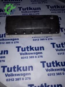 VW TRANSPORTER T5 2.5 AXD MOTOR KÜLBÜTÖR KAPAĞI