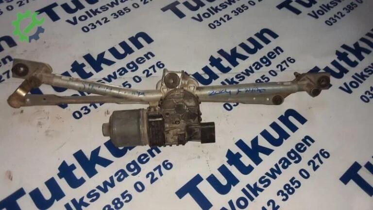 Volkswagen Polo Silecek Motoru çıkma parça
