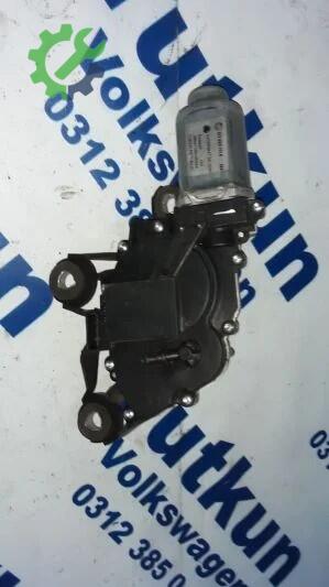 Skoda Fabia Silecek Motoru 517955117A çıkma parça