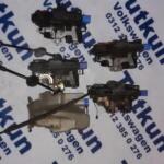 VW TUAREG 2005-2011 MODEL KAPI KİLİT MEKANİZMASI ÖN SAĞ 3D1837016
