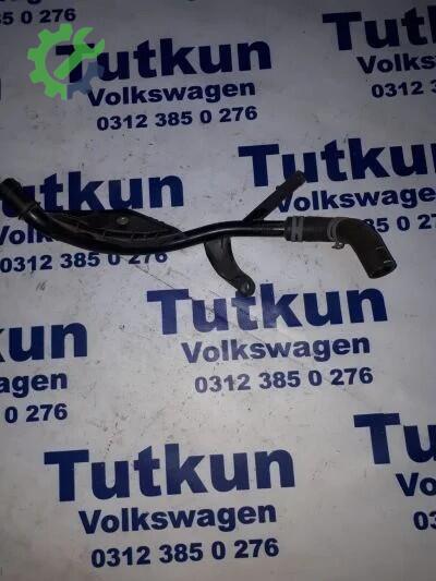Volkswagen Passat Su Borusu çıkma parça